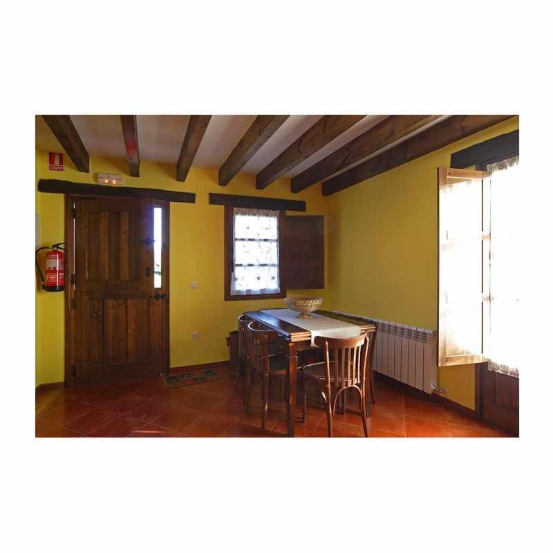 Apartamento La Casa Del Abuelo Justo Minagon Exteriör bild